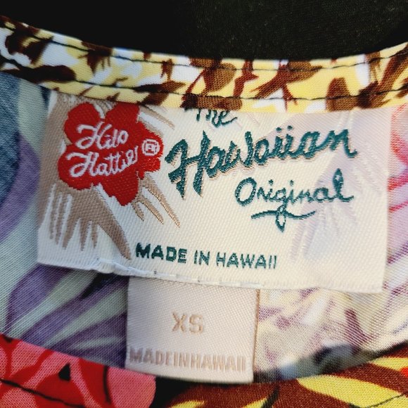 Hilo Hattie Pineapple Panel Short Sleeve Dress - Picture 4 of 5